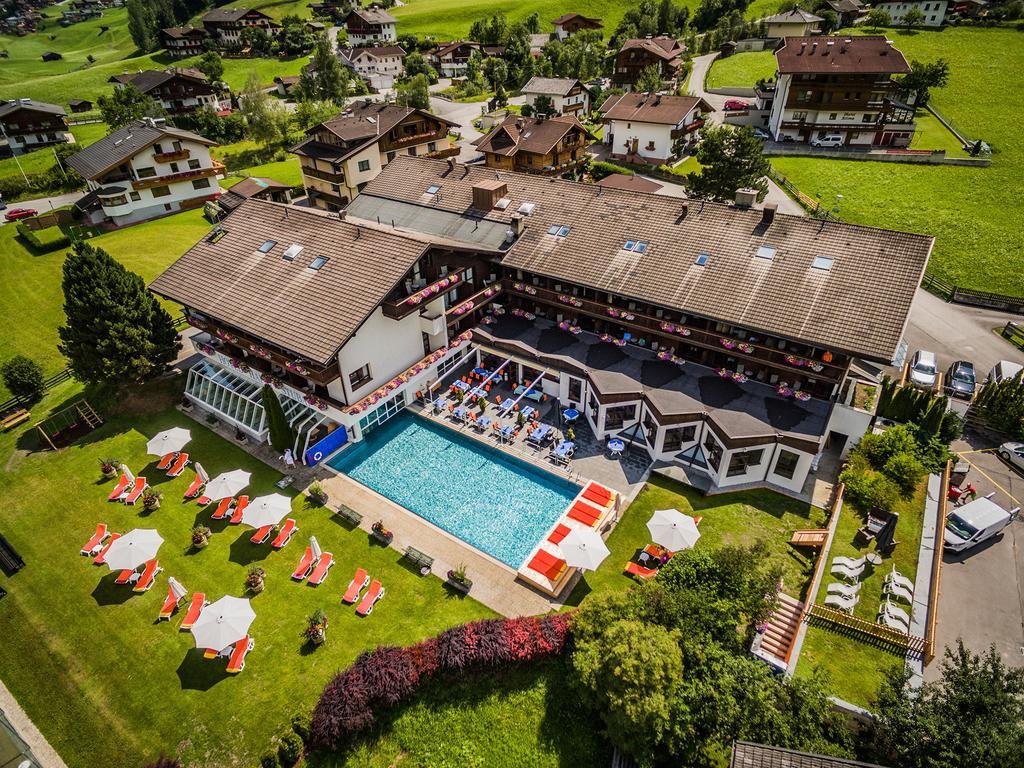 Happy Stubai Hotel Neustift im Stubaital Exterior foto